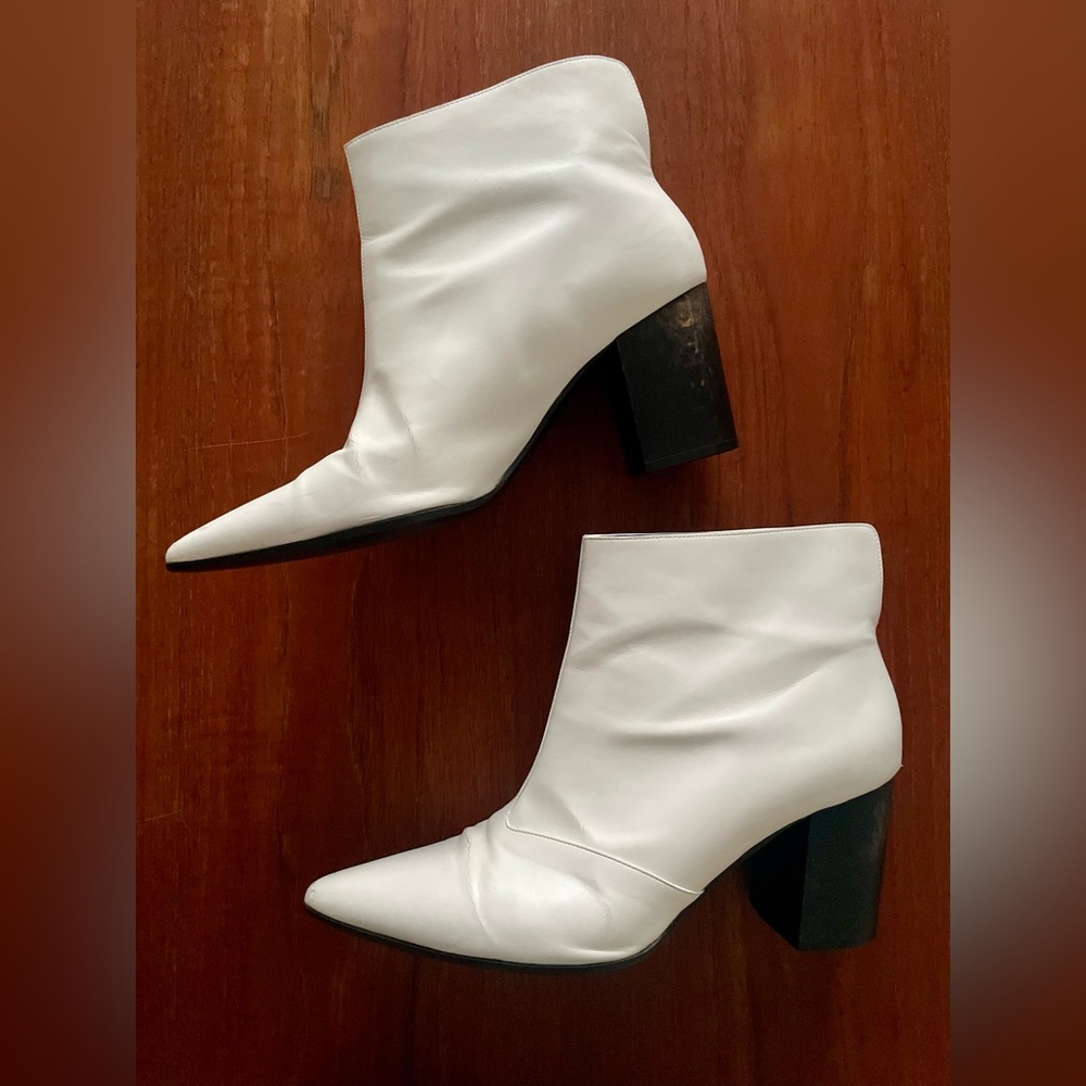 Stella McCartney white ankle boots size 9 (IT 40)